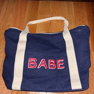 Ingrid & Isabel Navy and Cream Baby Bag